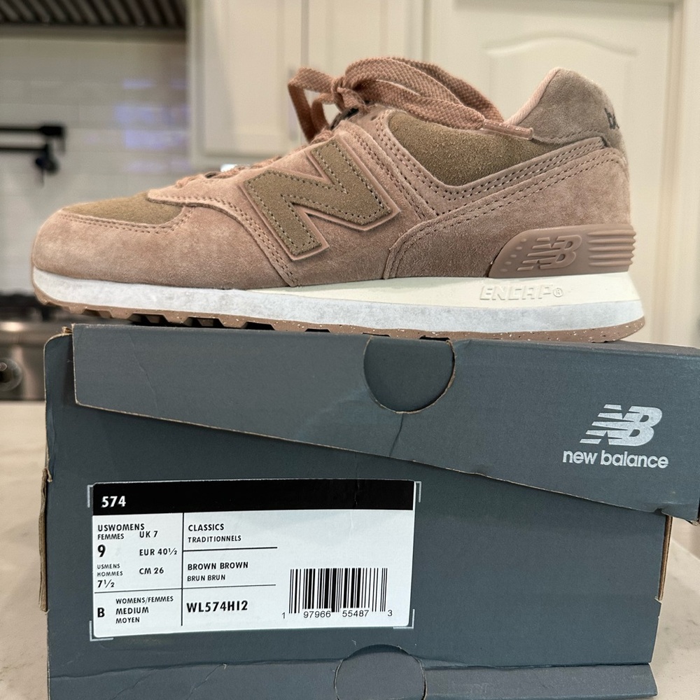 New Balance Classic Brown Sneakers